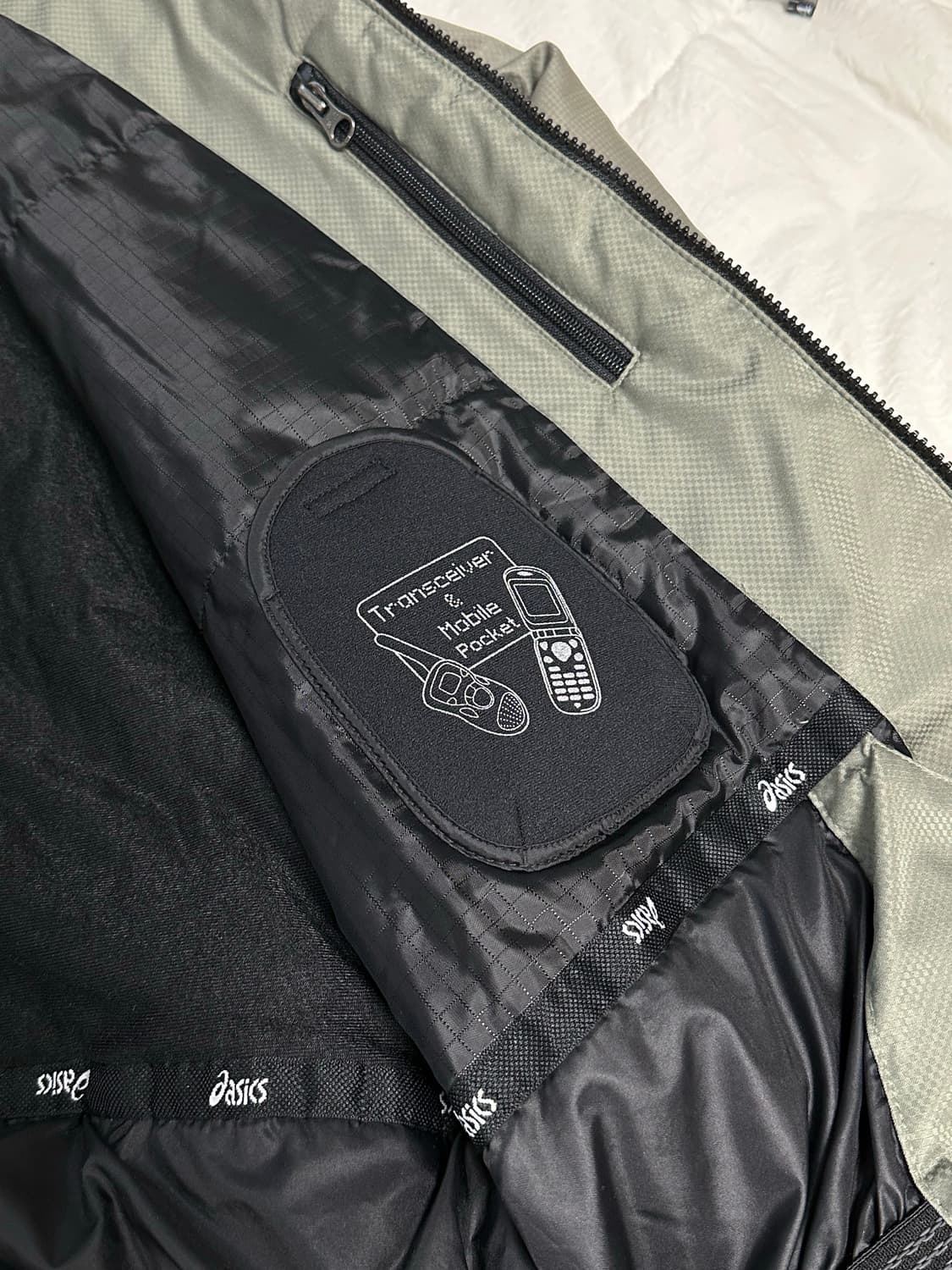 00s 아식스 패딩 바람막이 오클리 맛  라지 상품이미지8