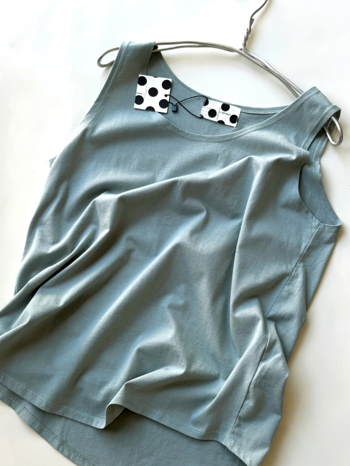 Over silhouette cotton sleeveless top 상품이미지1