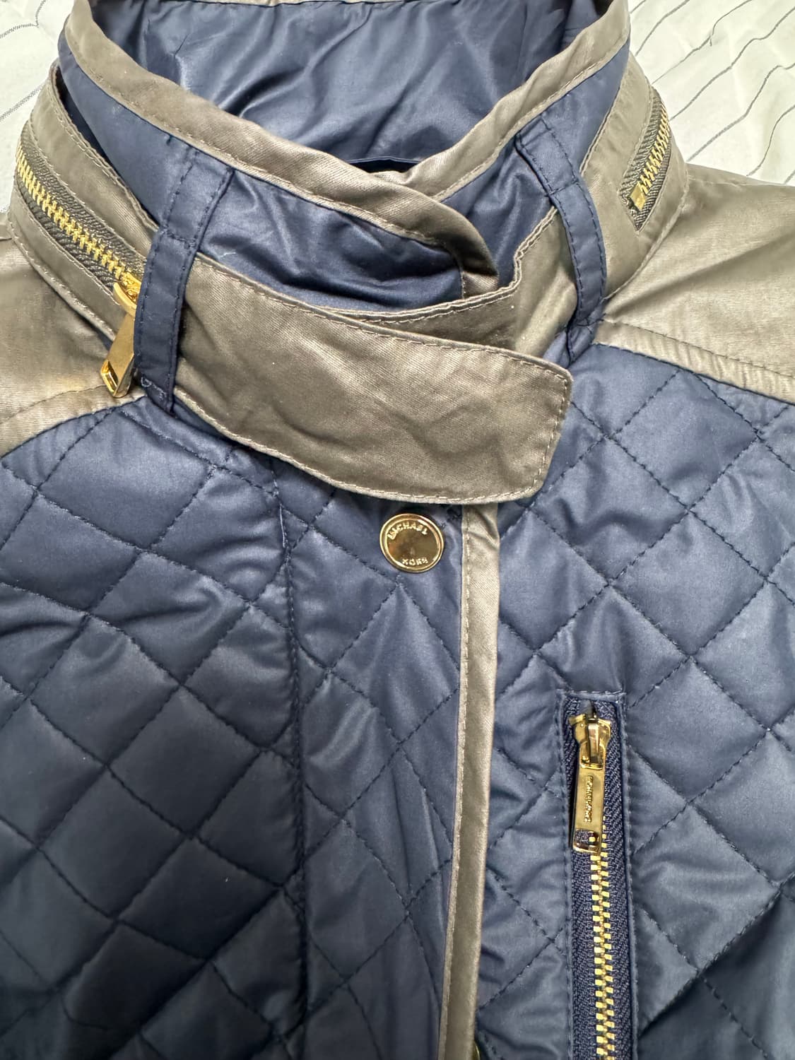 마이클 코어스 퀄팅 자켓 네이비 XS 상품이미지7