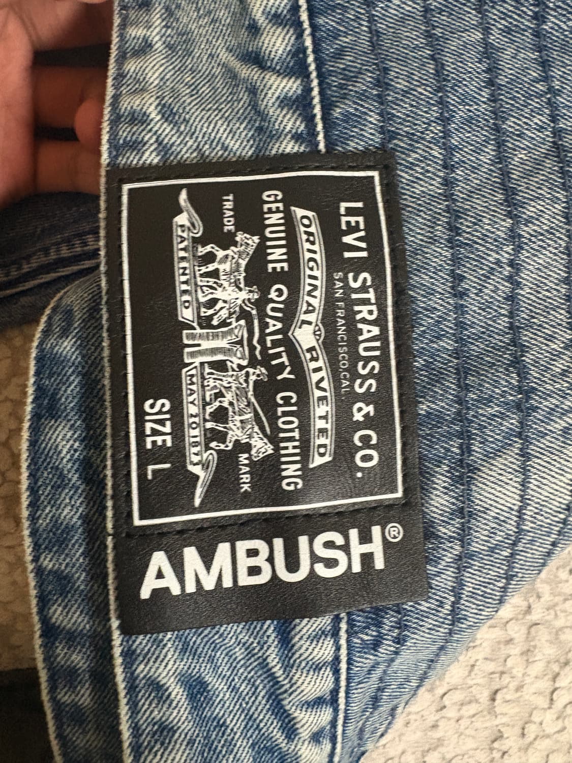 리바이스 앰부쉬 콜라보 데님자켓 상품이미지3