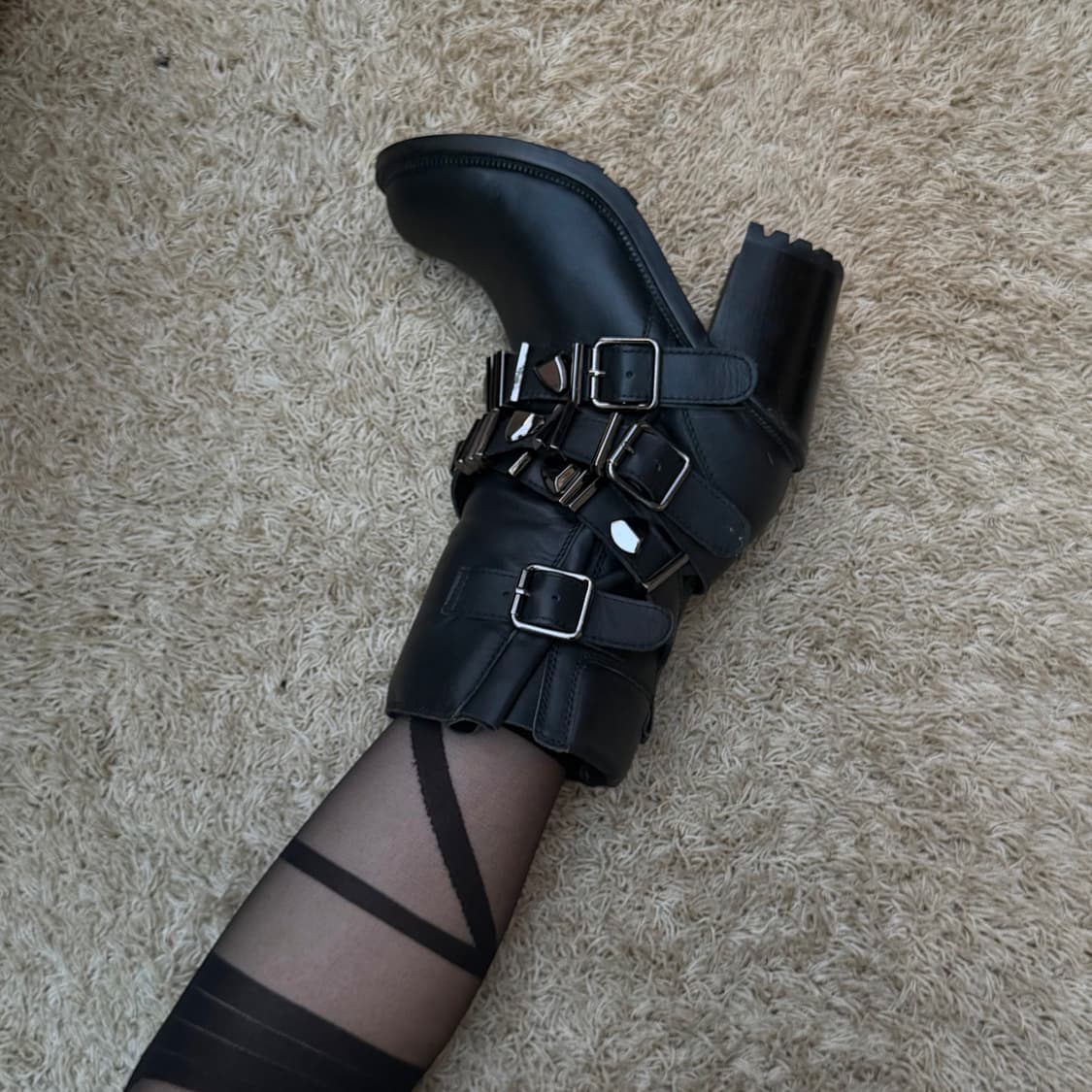 Suecomma Bonnie 버클 스터드 미들 부츠 상품이미지4