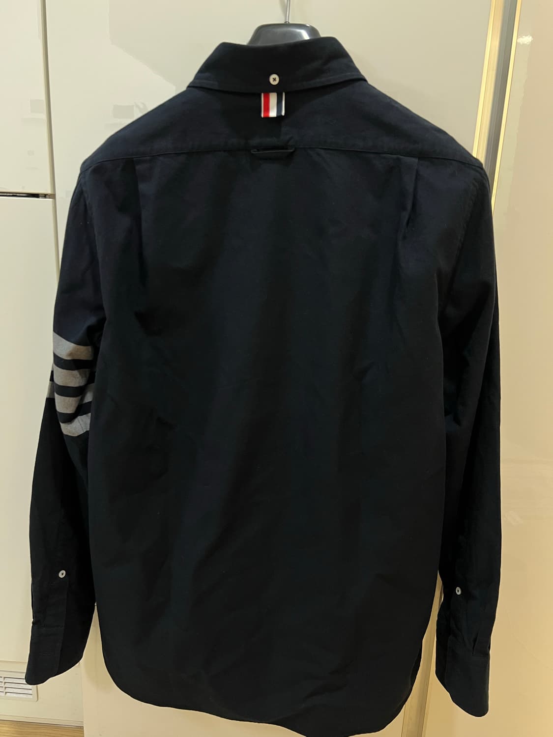 23fw 톰브라운 다크네이비 셔츠 3사이즈 (새상품급) 상품이미지2