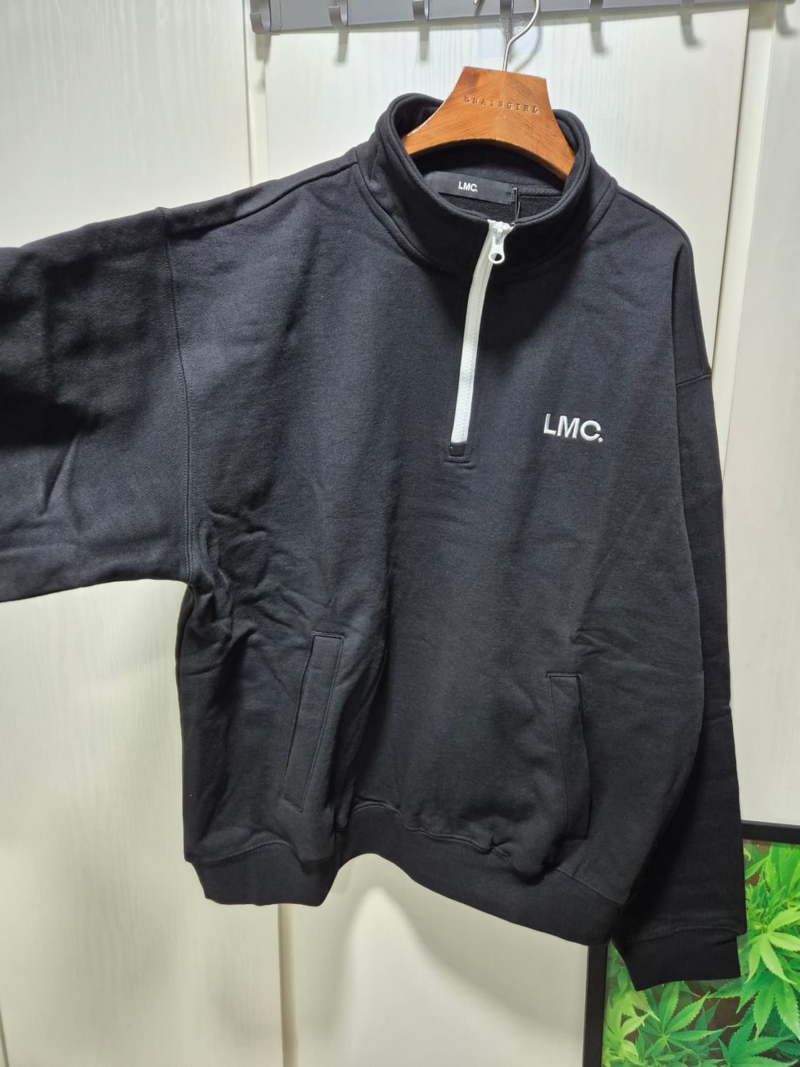 LMC 하프집업 맨투맨 블랙.새상품 상품이미지4