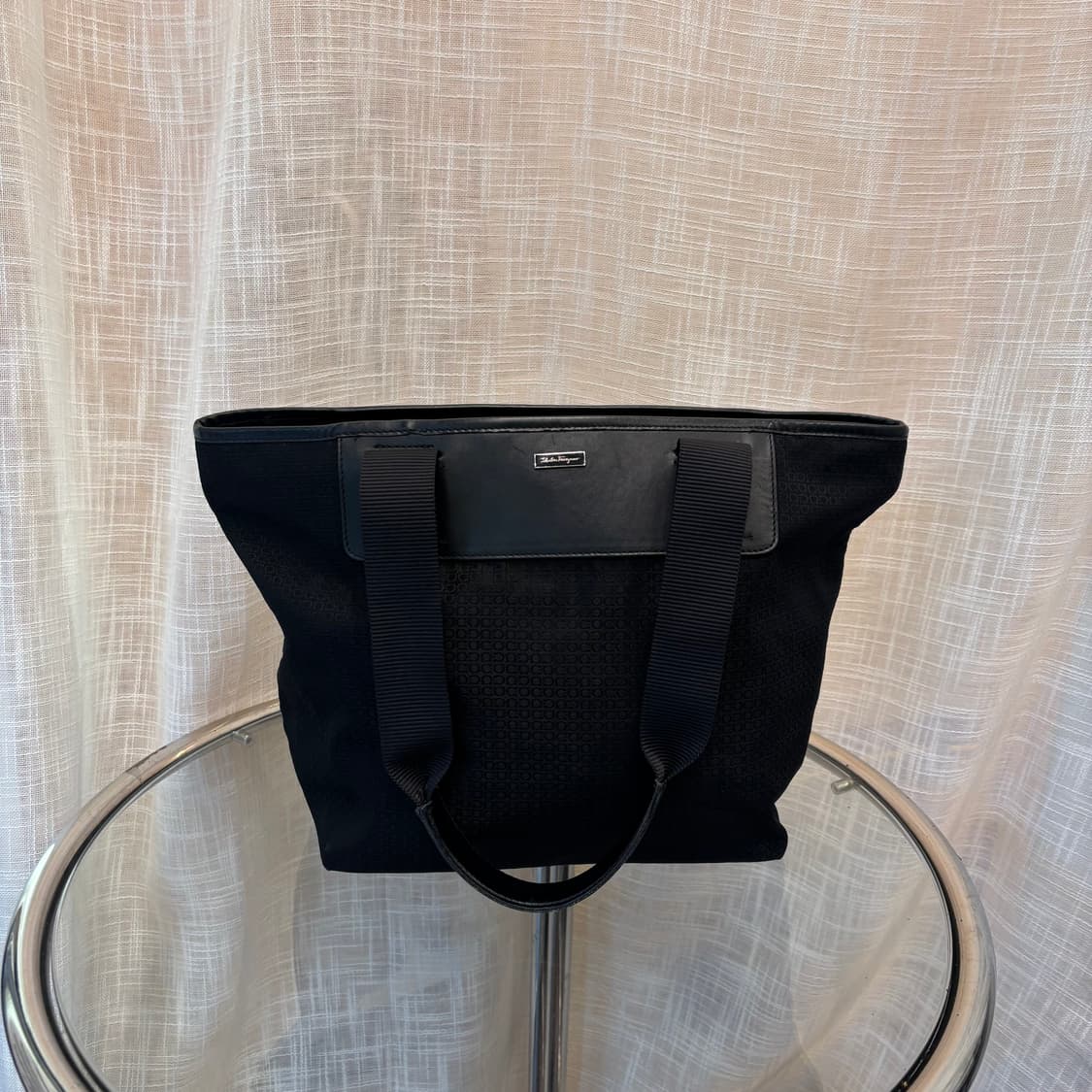 정품 페라가모 패브릭 토트백     상품이미지1