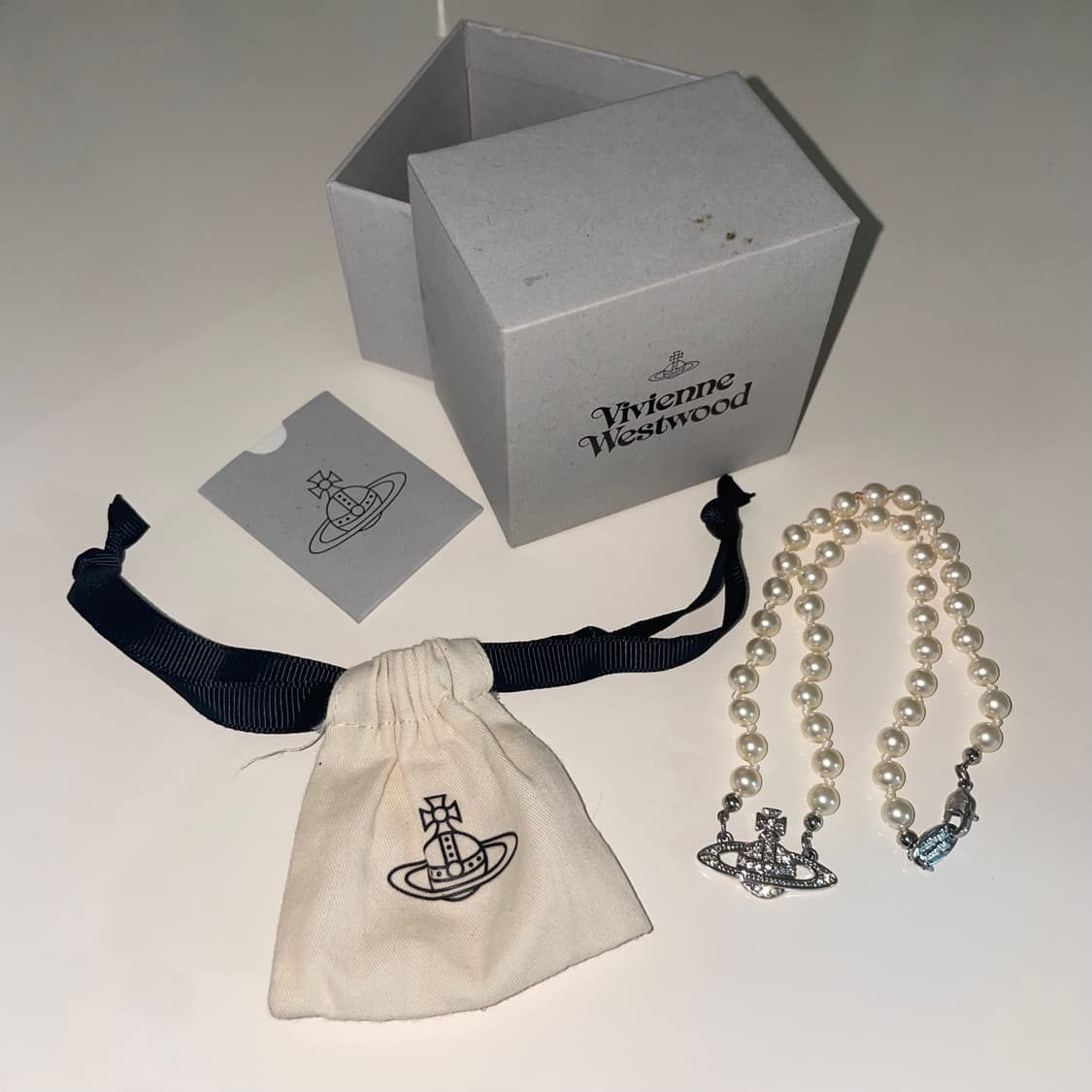 비비안 웨스트우드 미니 바스 릴리프 초커 실버 상품이미지1