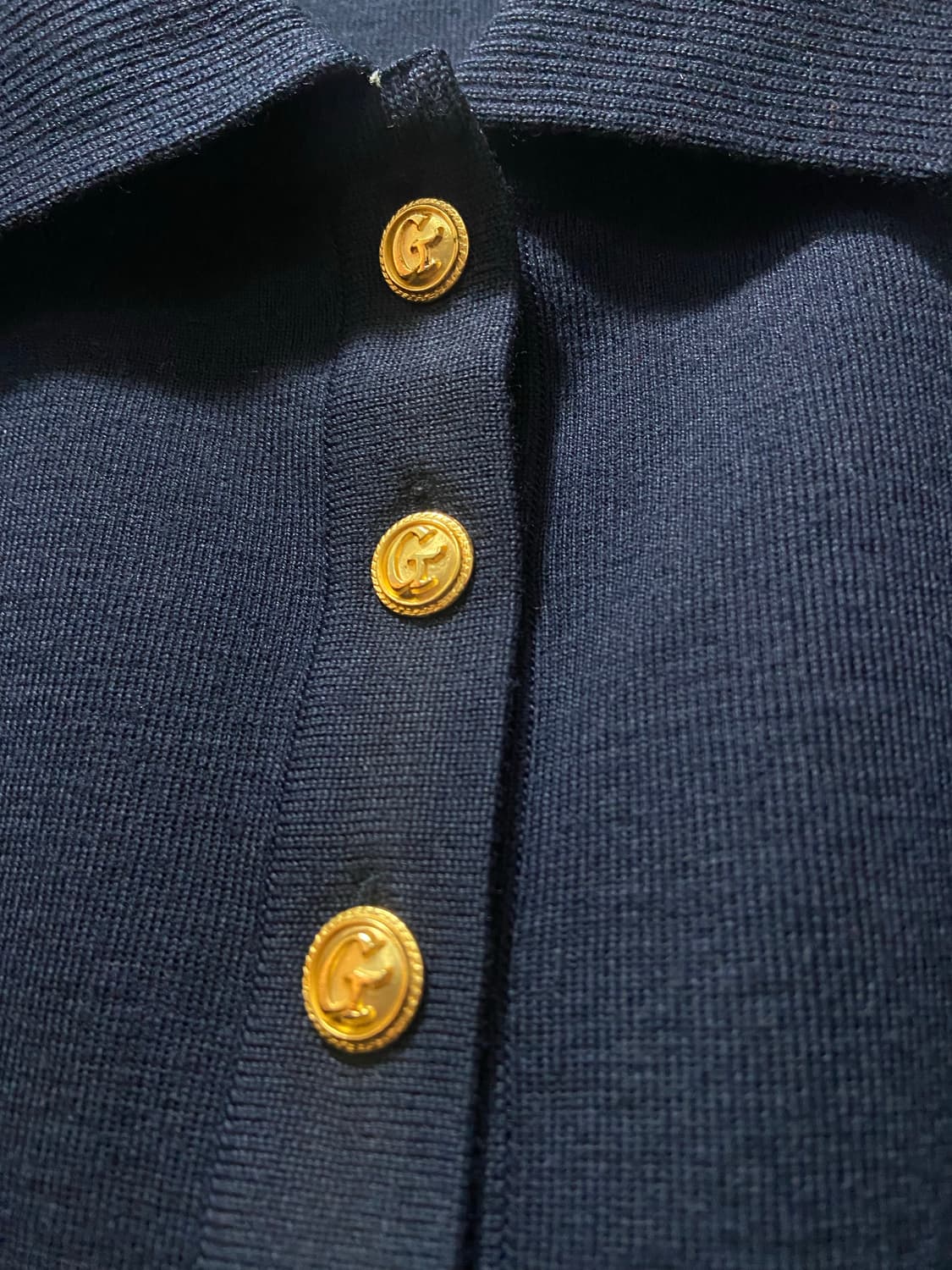 90s GIVENCHY 지방시 골드 버튼 포인트 가디건 상품이미지4