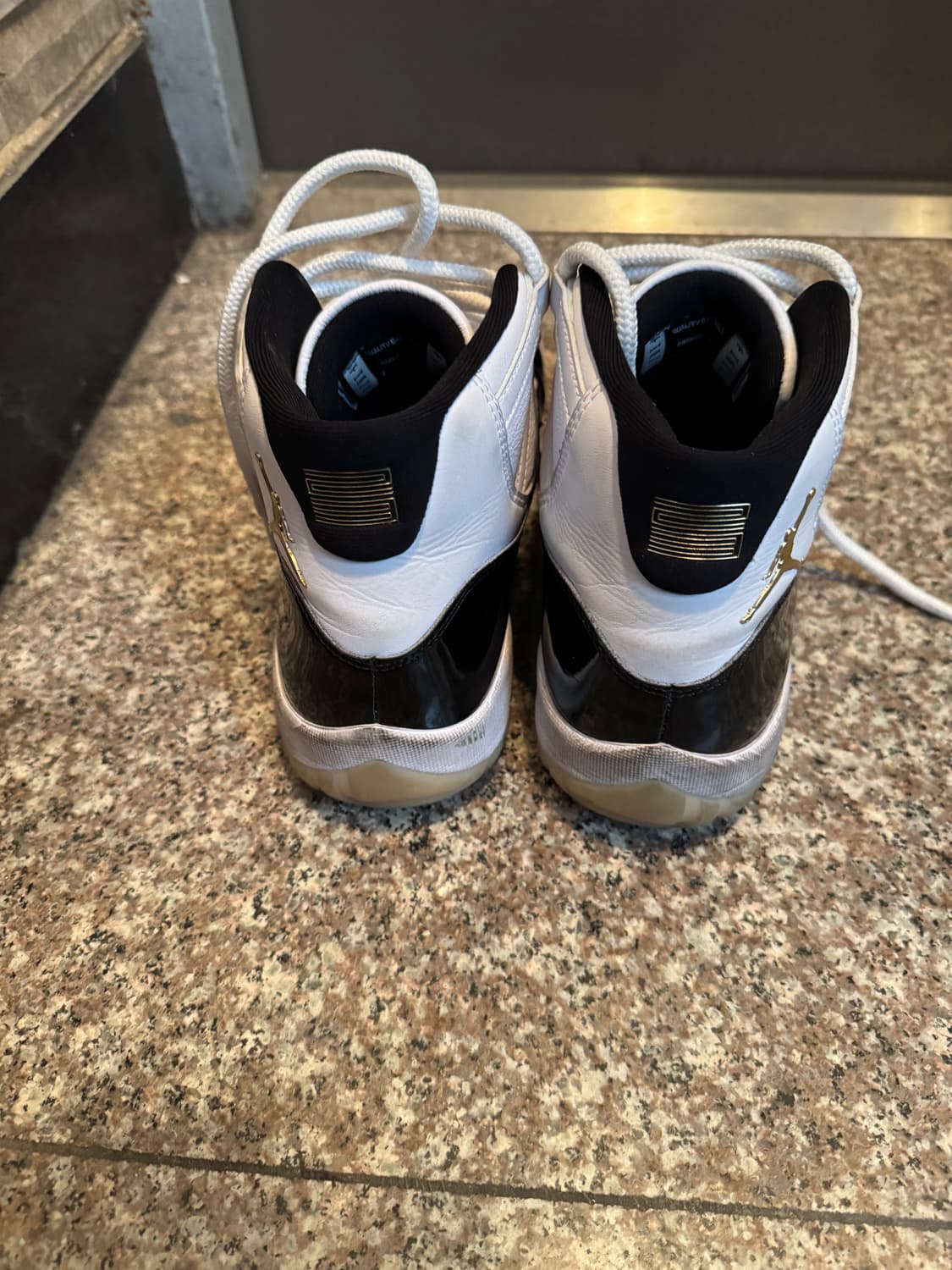 오늘만 급처) 조던11 그래티튜드 상품이미지3