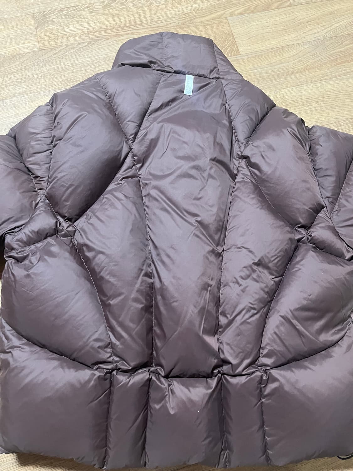 노매뉴얼 엘라 덕다운 숏패딩 브라운xl 상품이미지5