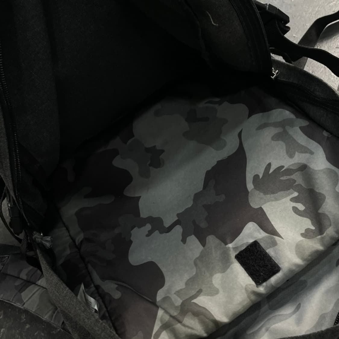 이스트팩 카모 백팩 상품이미지5