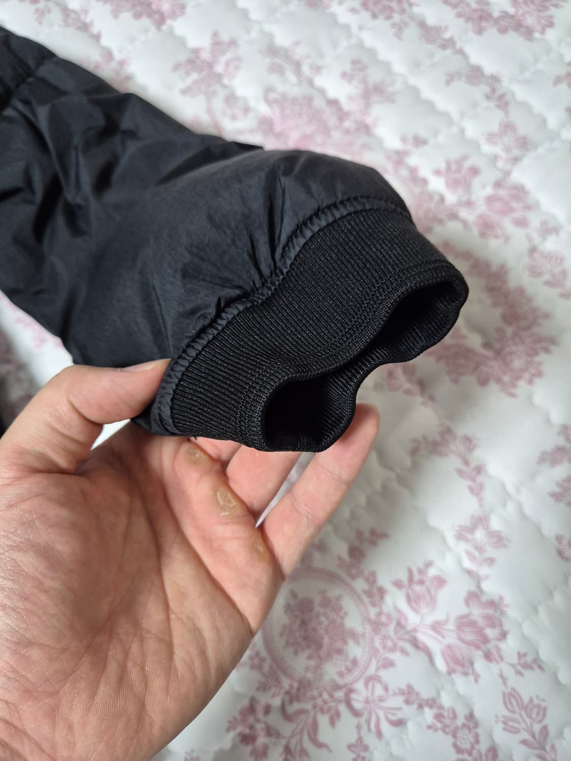 정품 스톤아일랜드 크링클랩스 패딩 95-M 블랙 상품이미지5