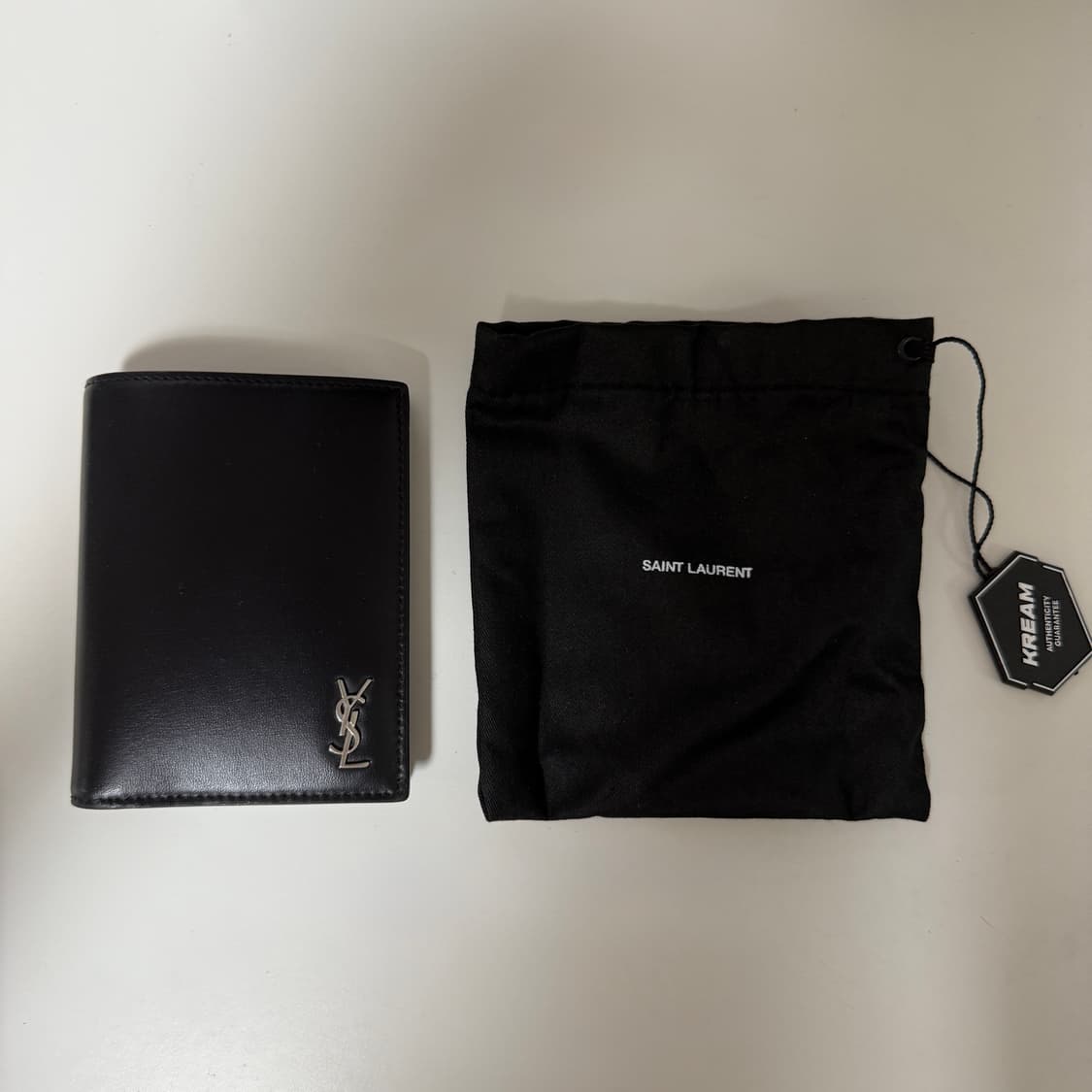 생로랑 카산드라 카드 지갑 블랙 상품이미지2