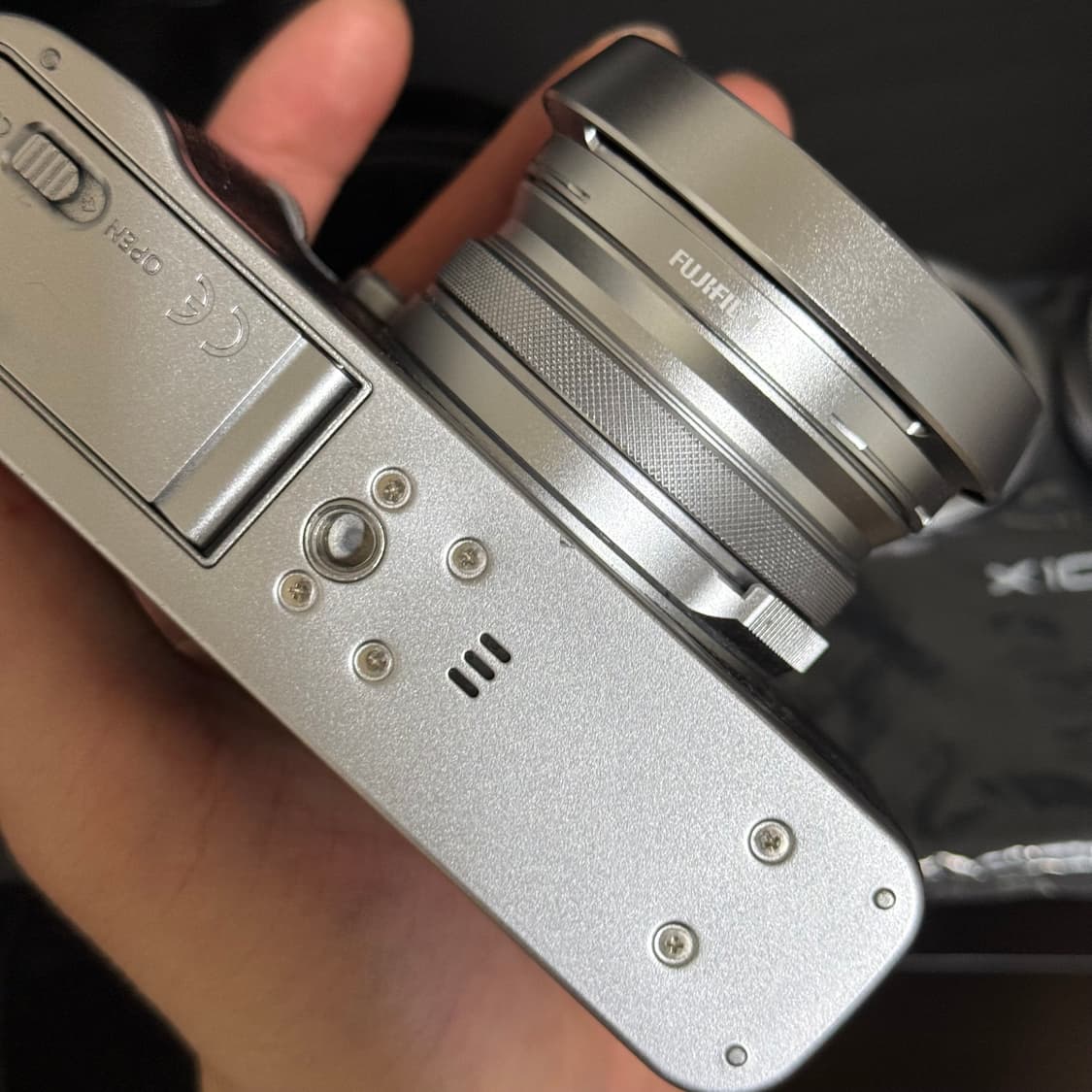 [민트급] 후지 필름 x100f 실버 포터 탱커 스트랩 정품 악세사리 상품이미지8