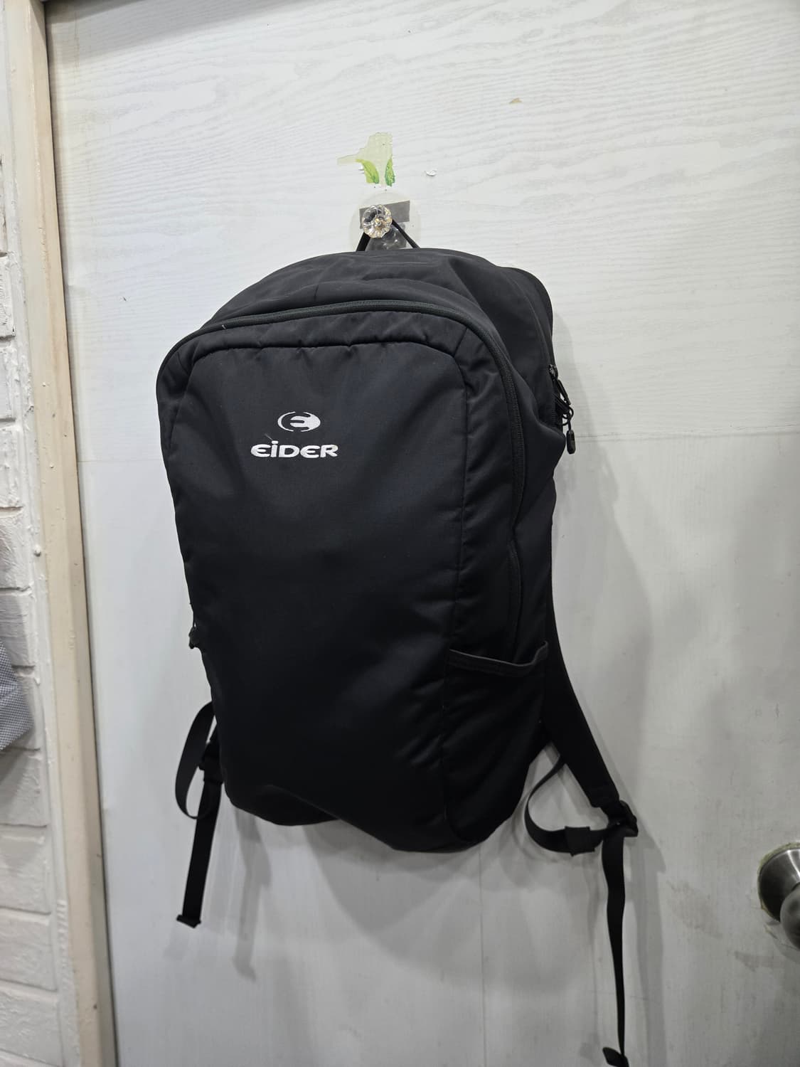 EiDER 아이더 백팩 가방! 블랙&화이트! 수납공간 짱넓고 깔끔해요~ 상품이미지3