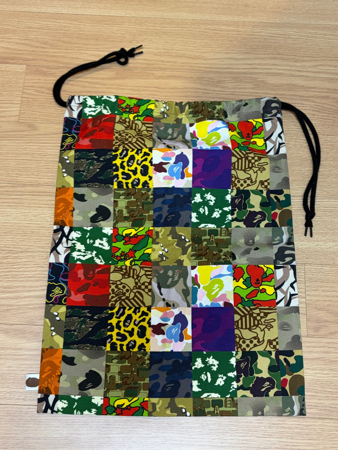 베이프 20주년 굿즈 에코백 짐색 상품이미지2