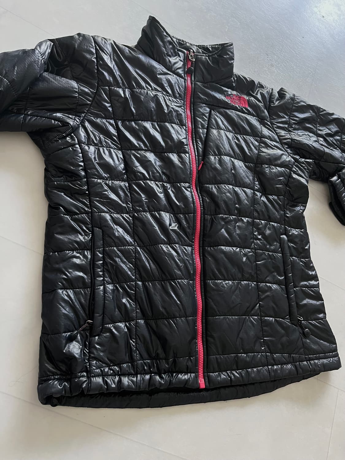 노스페이스 경량패딩 상품이미지4