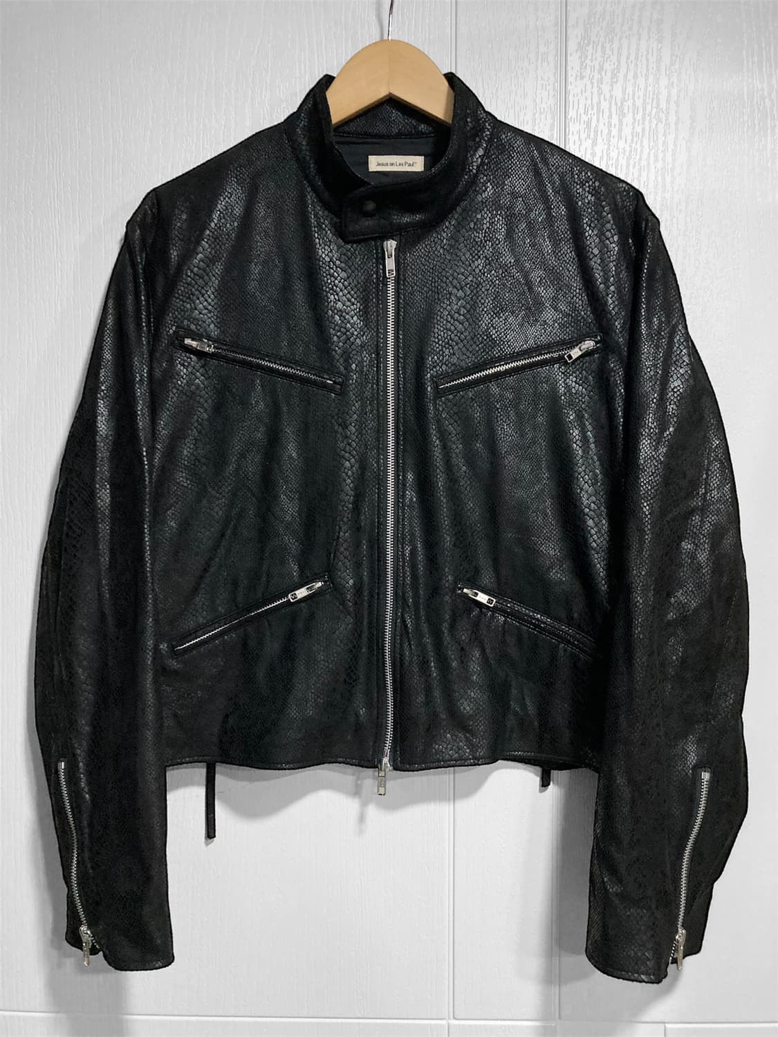 지저스온레스폴 스네이크 크롭 자켓 상품이미지1