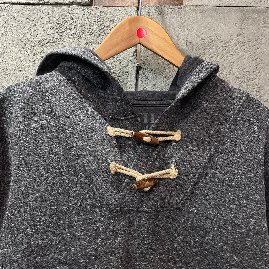 토글 버튼 후드티 상품이미지3