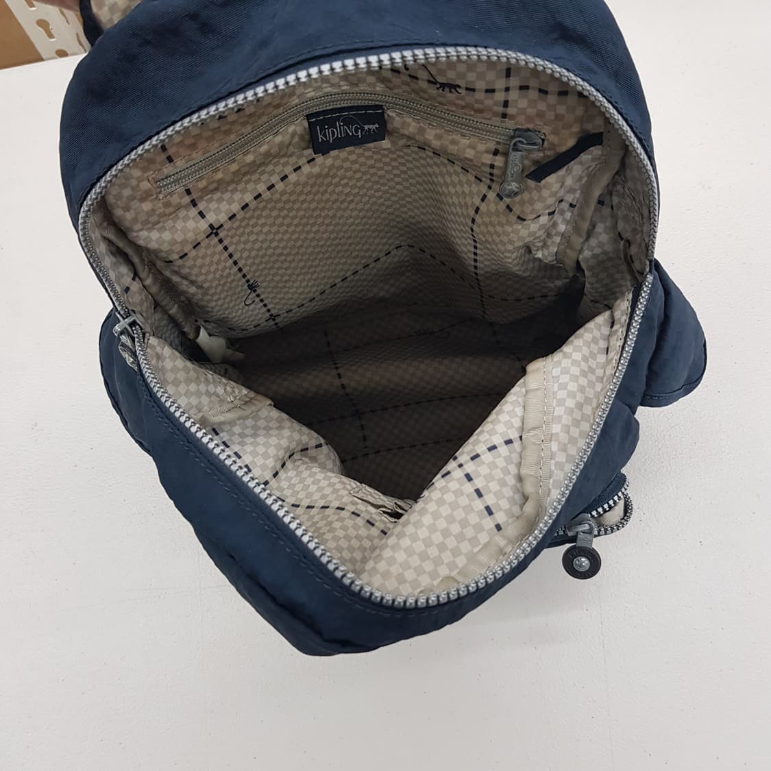 키플링 다수납 심플 백팩  상품이미지3