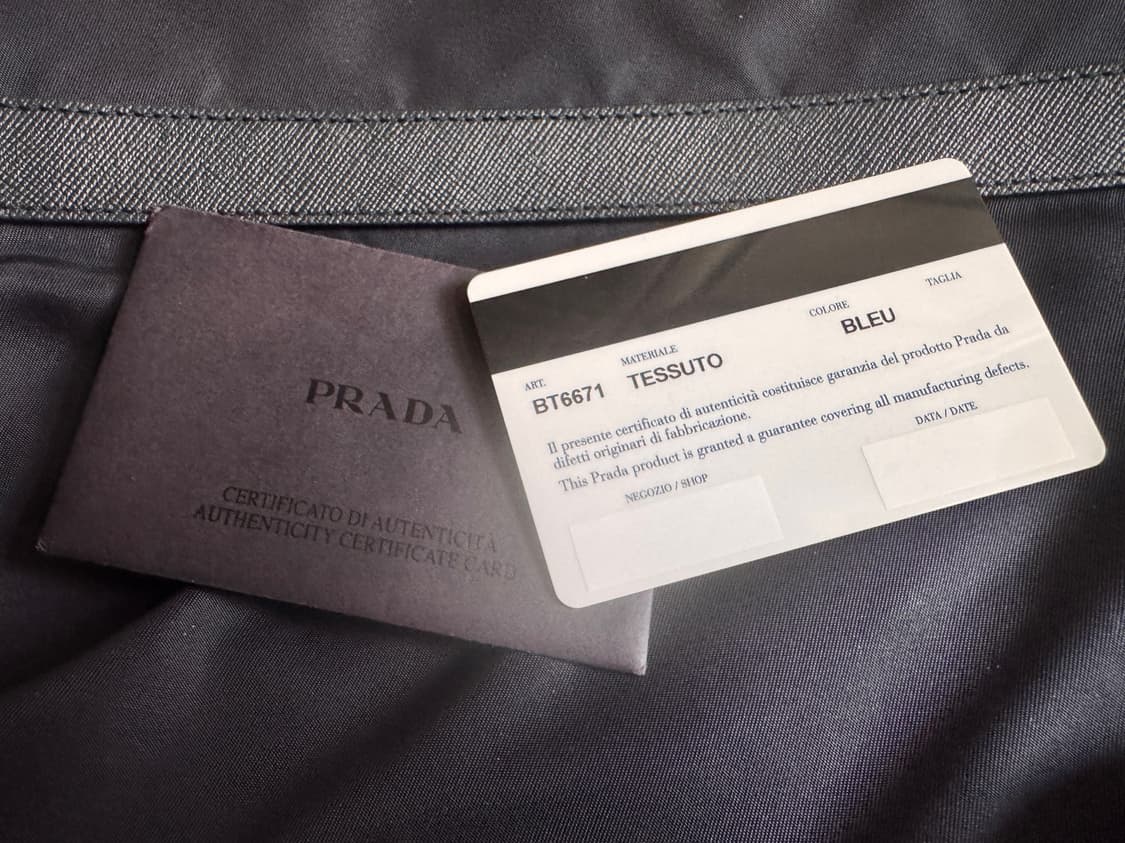 프라다 투버클 포코노 테수토 나일론 메신져 크로스백  상품이미지4