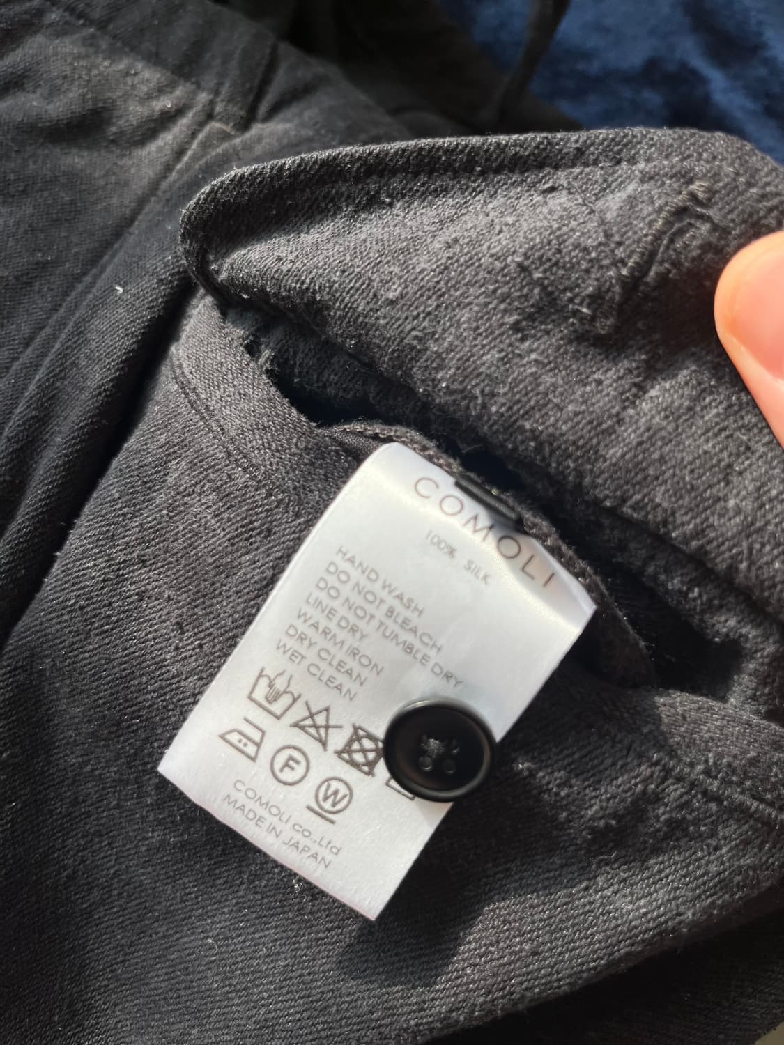 [1] 코모리 드로우 스트링 실크 블랙 팬츠 상품이미지7