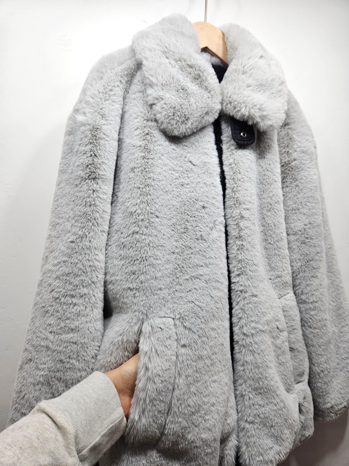 푸마 에코 밍크 퍼 코트 M 상품이미지4