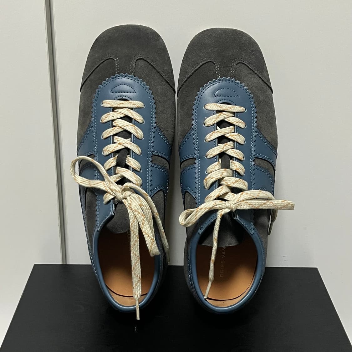 [43]드리스반노튼 26ss 스웨이드 스니커즈/스틸 상품이미지3