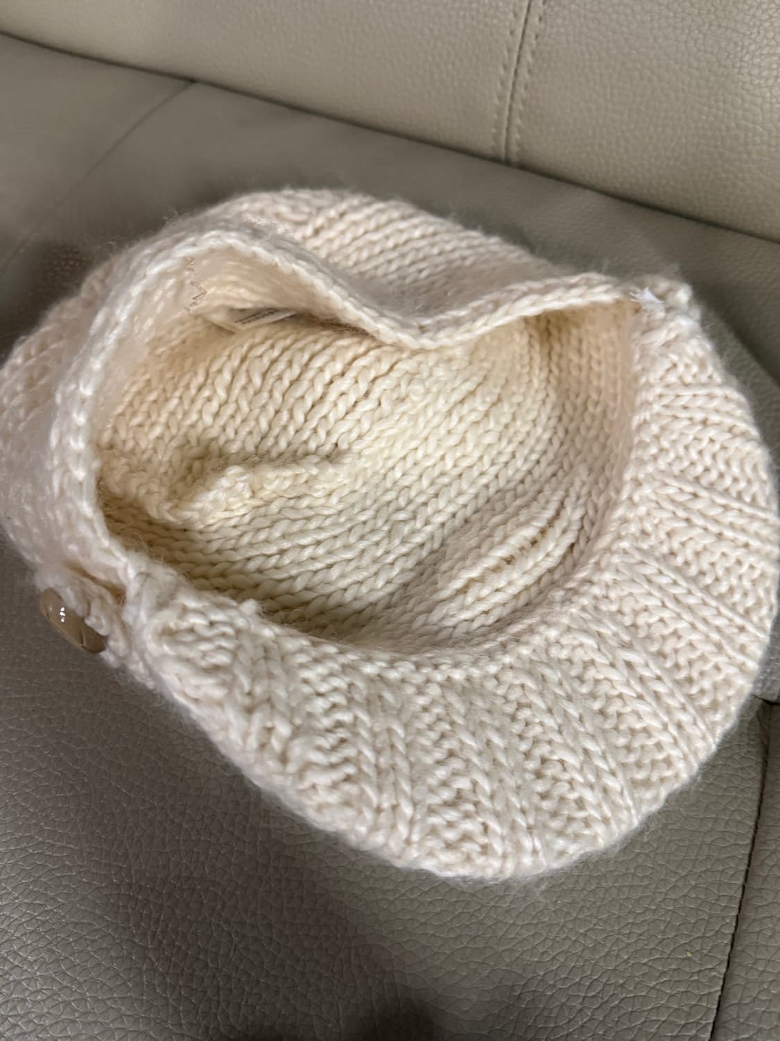 Pocket girl button point knit cap 상품이미지5