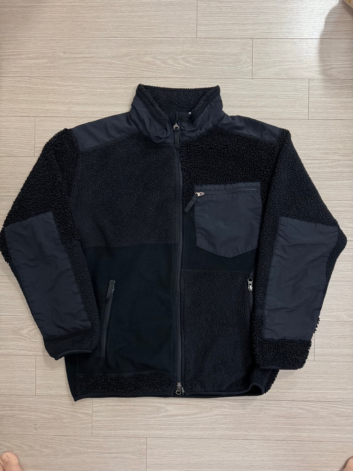 유니클로x엔지니어드 가먼츠 후리스 상품이미지1