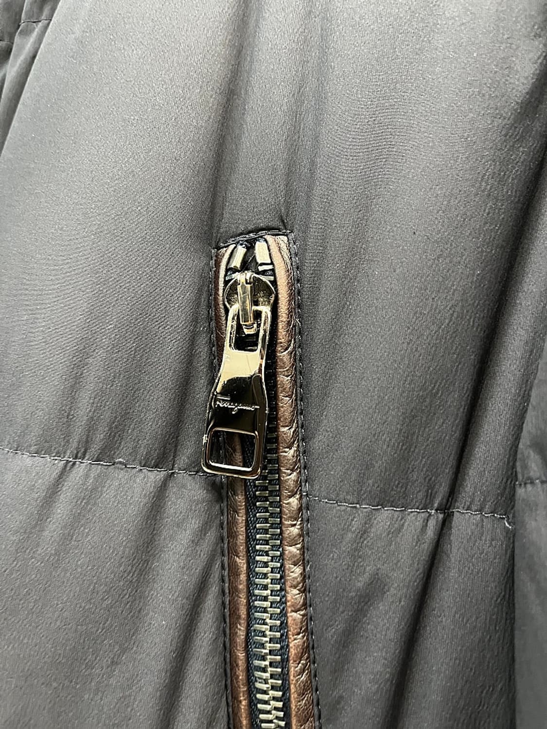 110) 페레가모 누빔 하프다운  상품이미지6