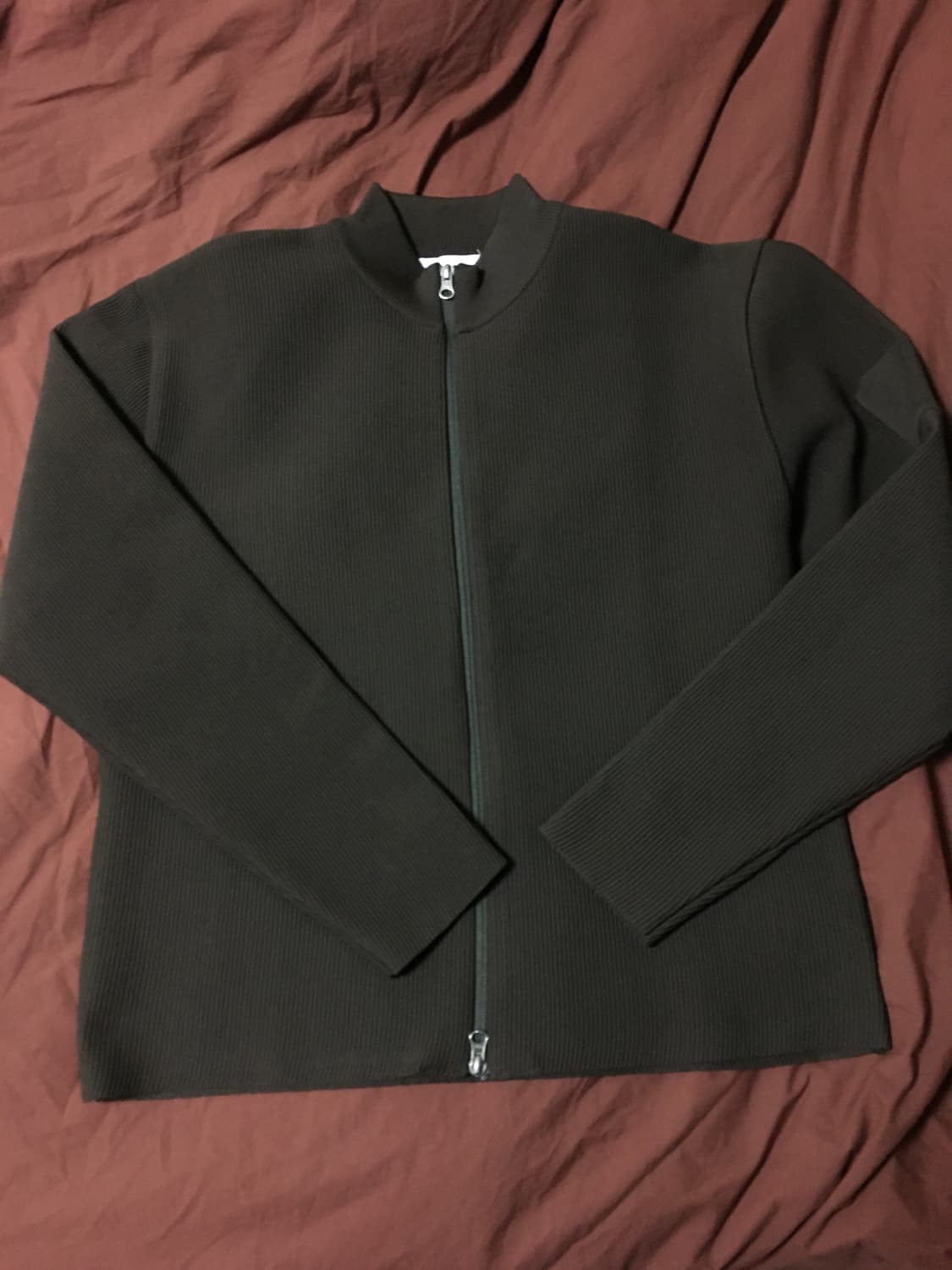 아모멘토 집업 상품이미지1