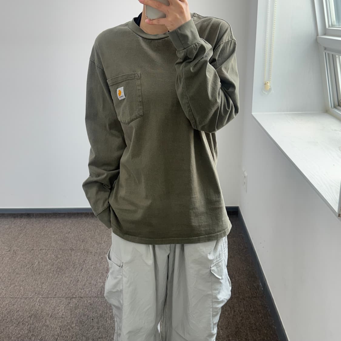 Carhartt 칼하트 원포켓 카키 롱슬리브 상품이미지2