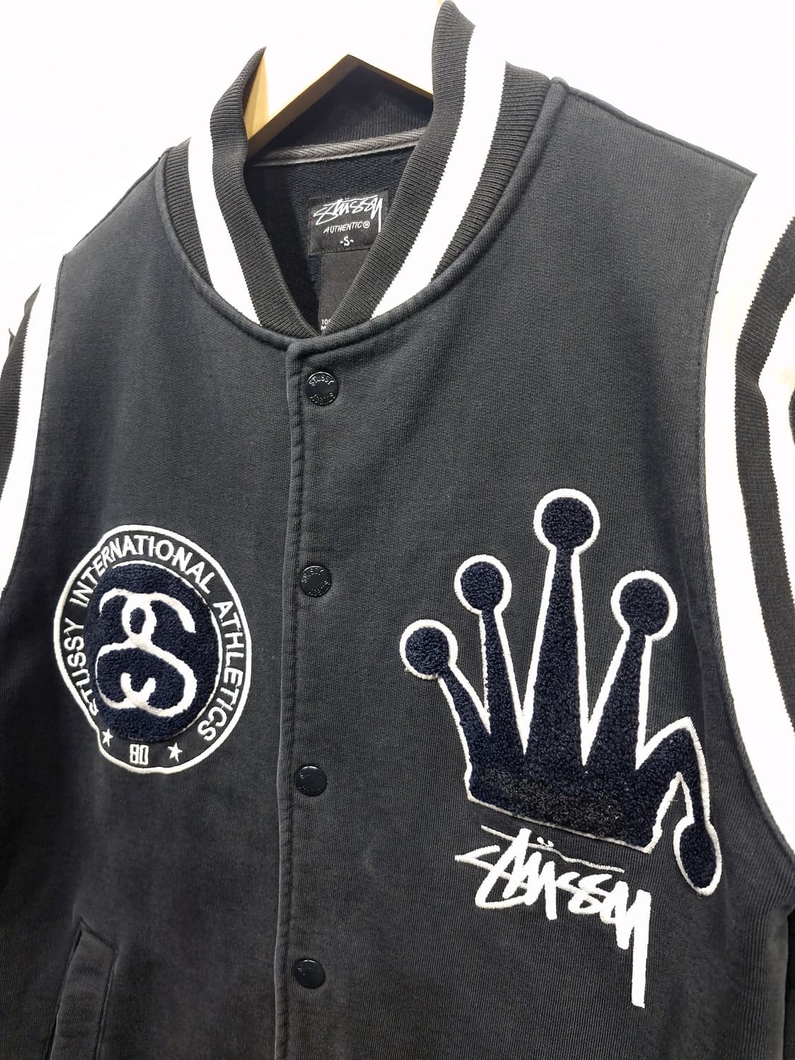 STUSSY 스투시. 크라운 셔닐 로고 코튼 스타디움 바시티자켓_S 상품이미지3