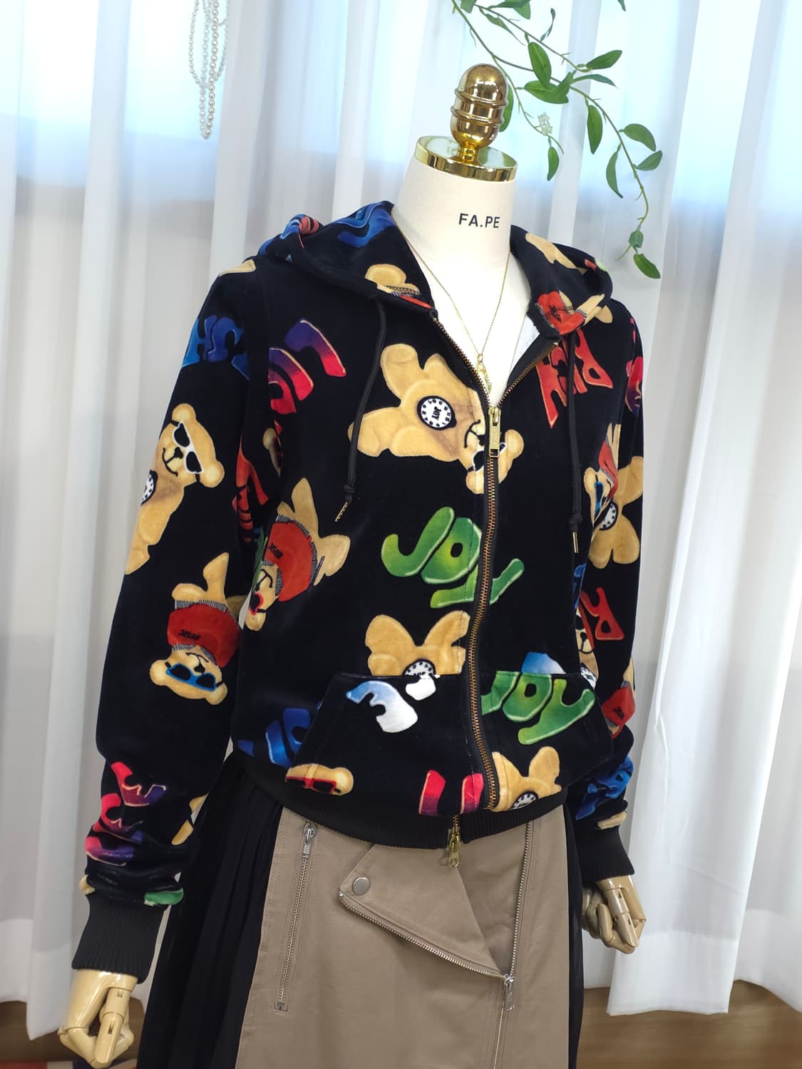 조이리치 벨벗 후드집업 상품이미지3