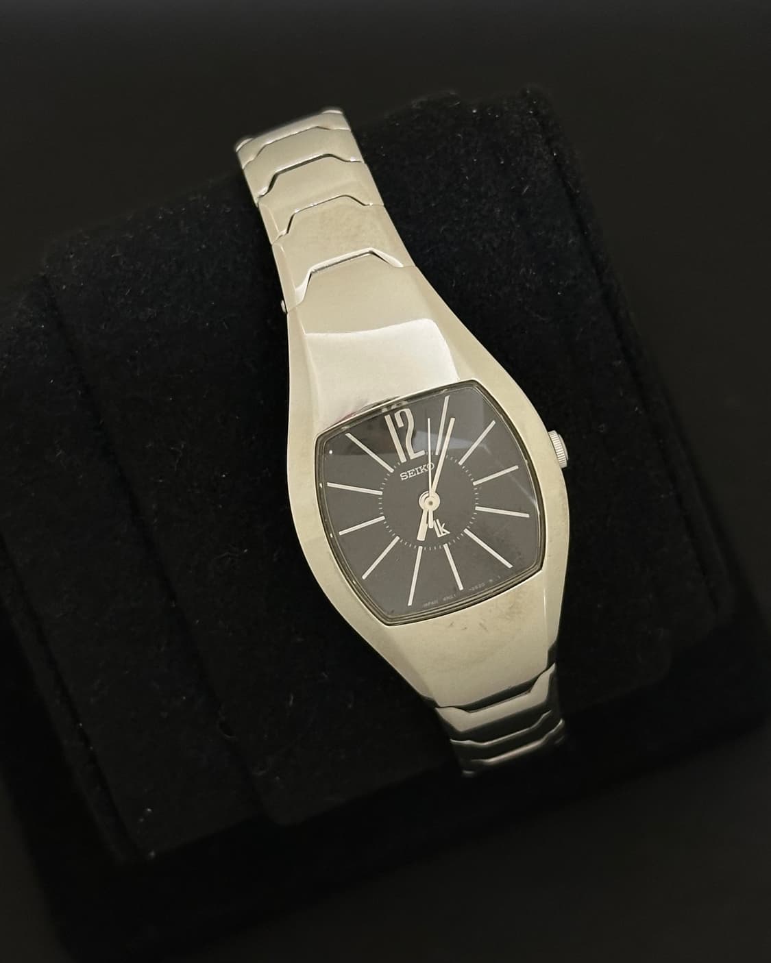 세이코 루키아 블랙 다이얼 시계 상품이미지1
