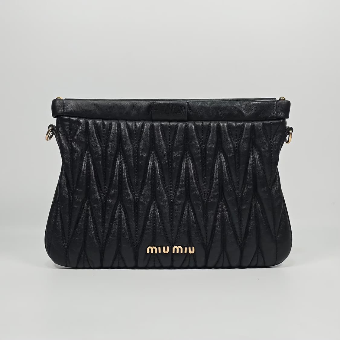미우미우 클러치 숄더백 상품이미지2