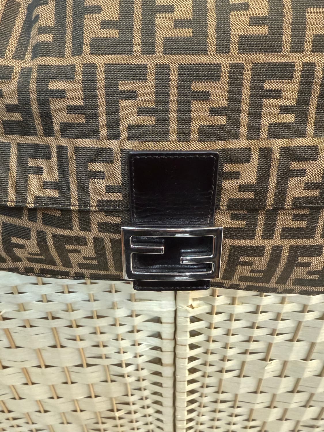 정품 펜디 주카 맘마백 팝니다 상품이미지2