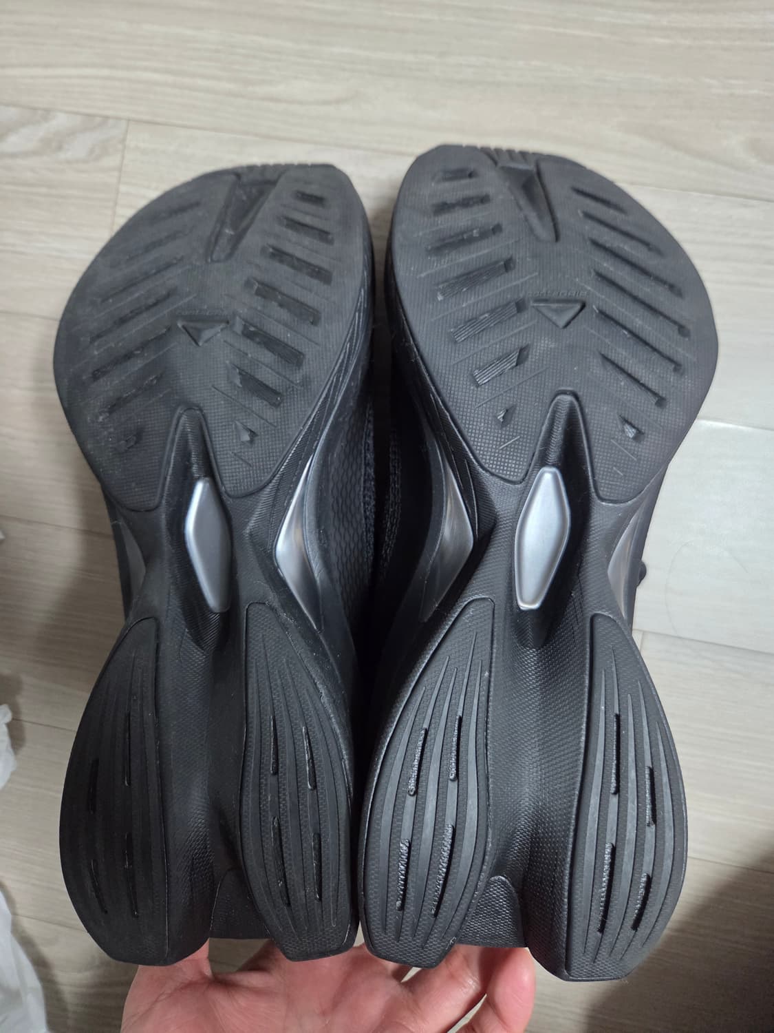 살로몬 MM6 스펙터 2 블랙 퓨터 스니커즈 상품이미지10
