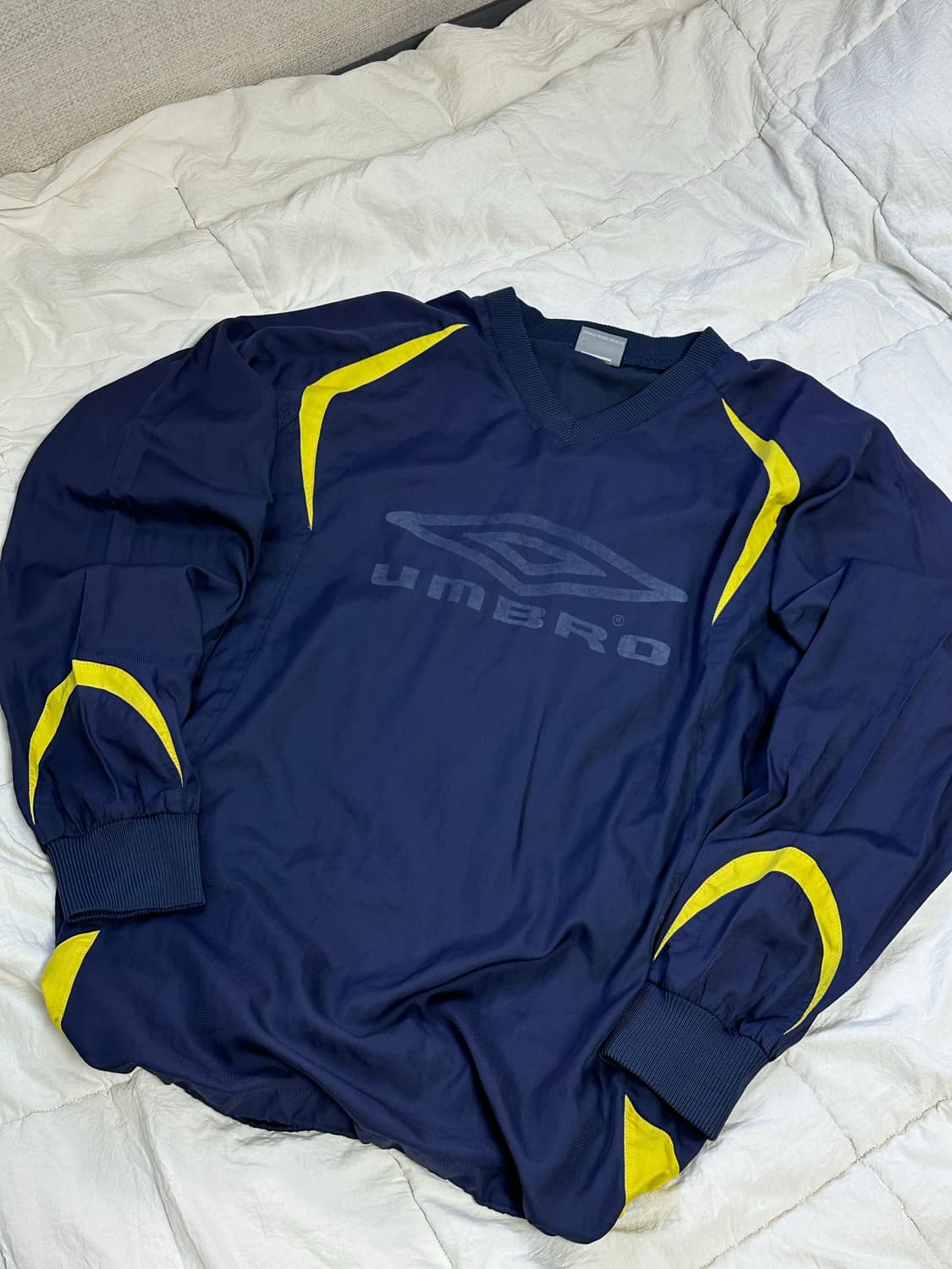 엄브로 빅로고 웜업 라지 상품이미지1