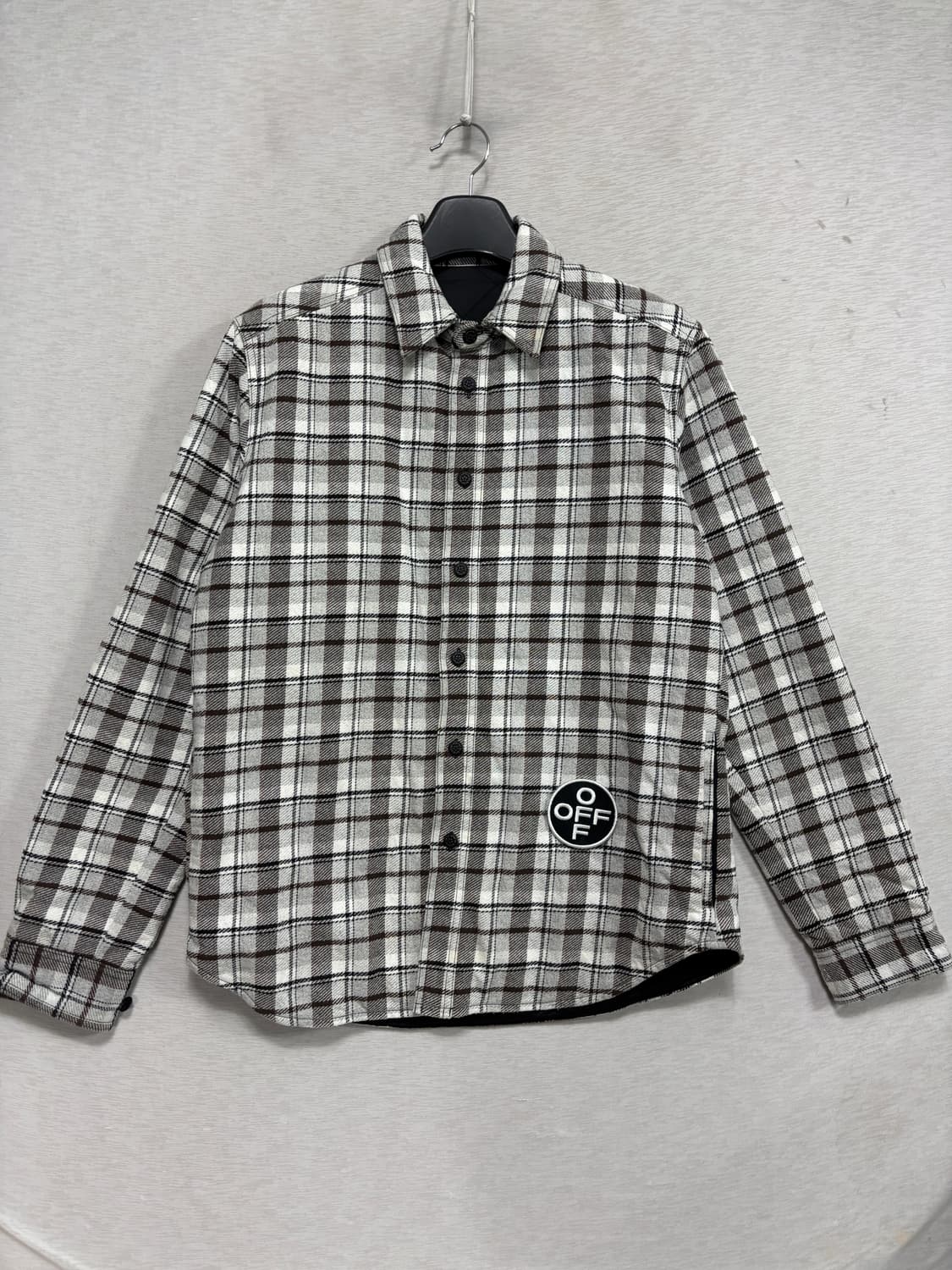 오프화이트 퀼팅안감 셔츠아우터 상품이미지1