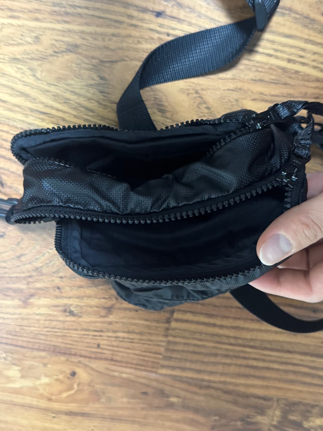 스톤아일랜드 나일론 미니 크로스백 상품이미지6