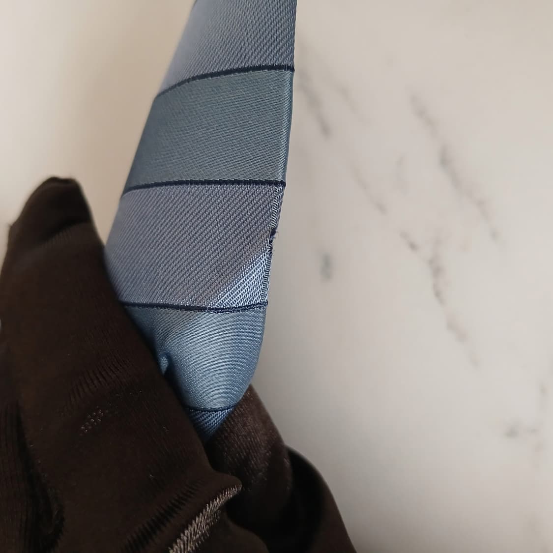 휴고보스 실크 블루 스트라이프 넥타이 9cm A~B등급 E892
 상품이미지9