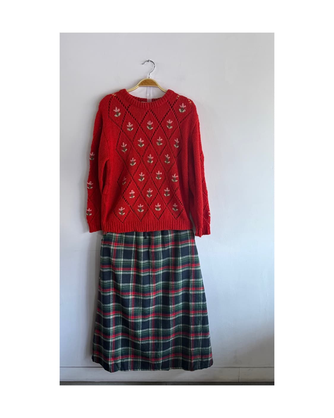 일본빈티지) 꽃자수 레드스웨터 상품이미지5