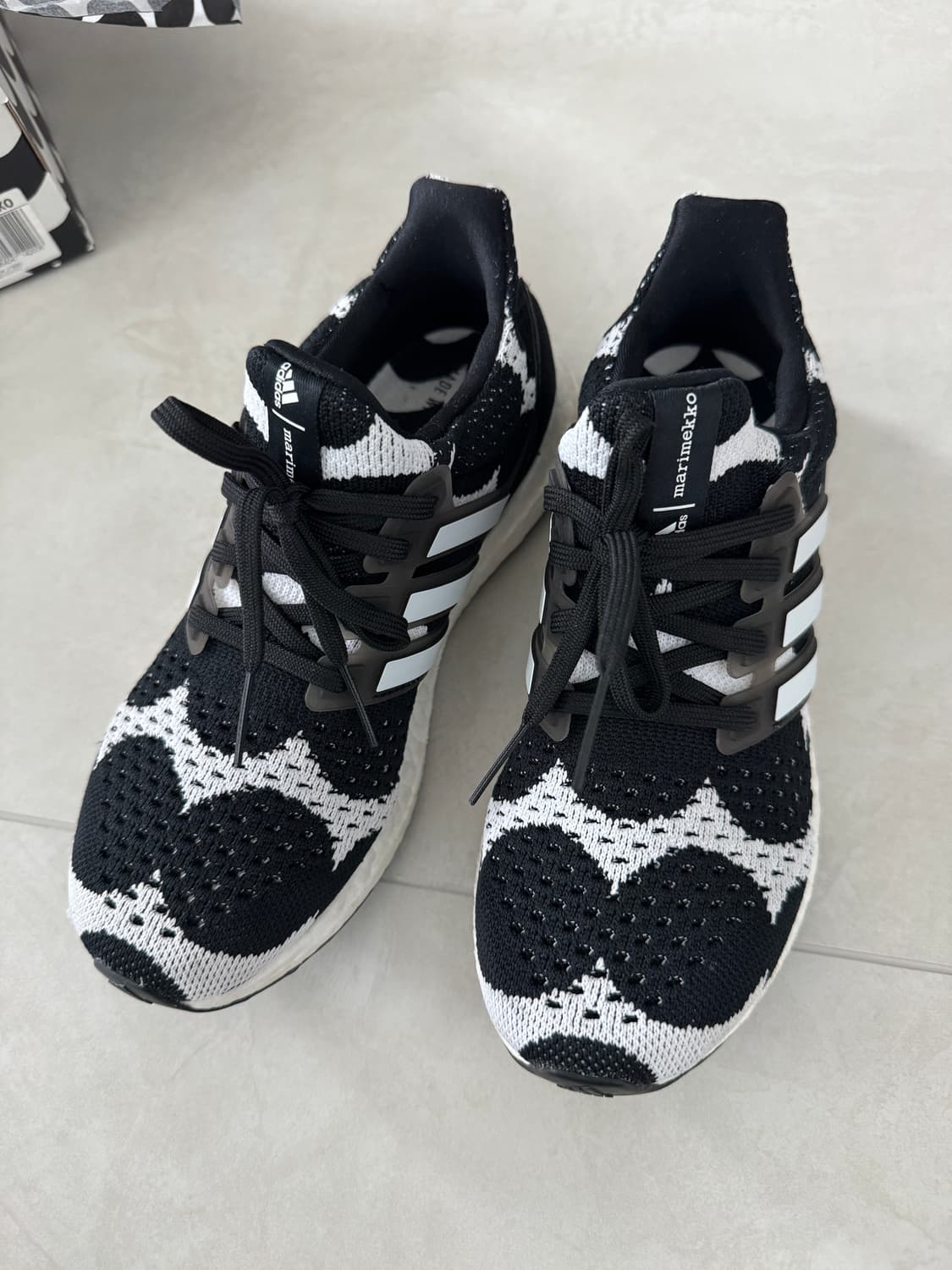 Adidas xMarimekko 아디다스 마리메꼬 콜라보 울트라부스트 상품이미지9