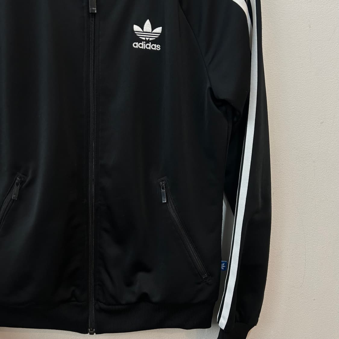 10755 - 아디다스 블랙 슈퍼스타 트랙탑 져지 상품이미지4