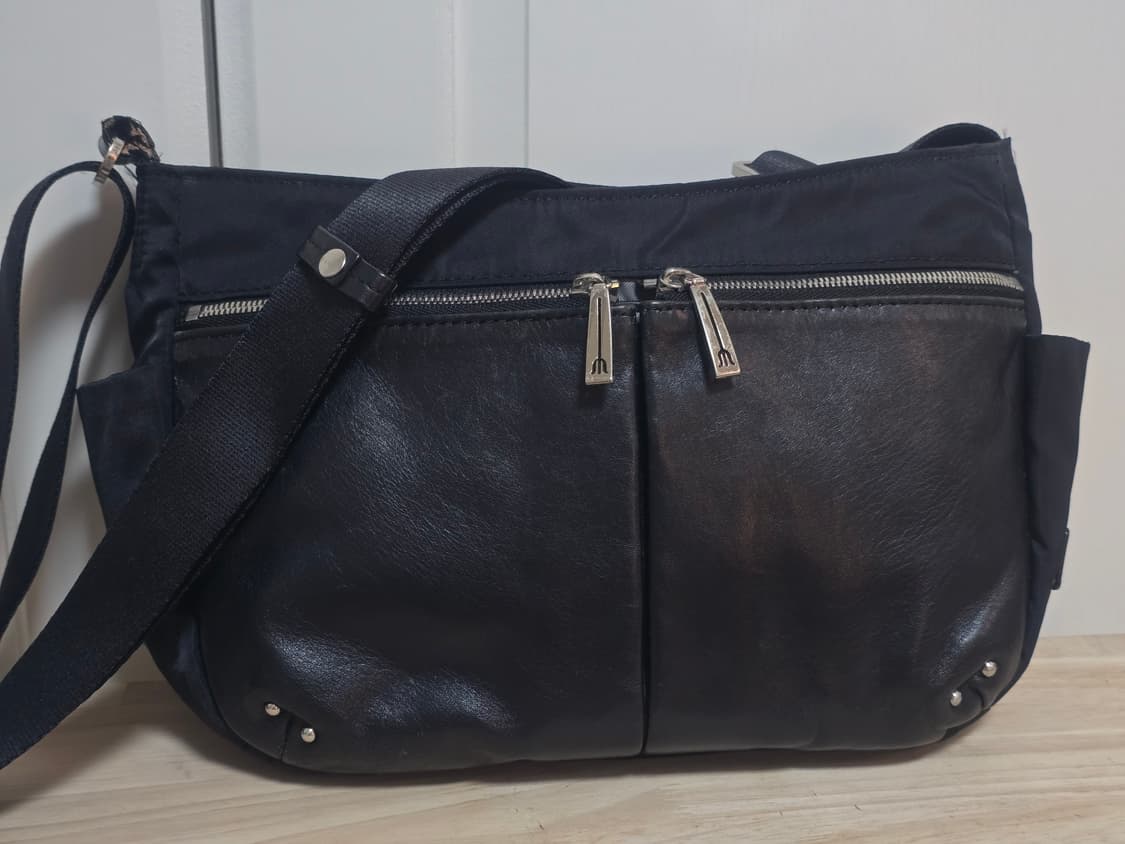 Y'saccs 요지야마모토 나일론 가죽 콤비 크로스백 상품이미지2