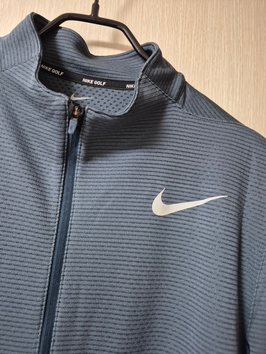 나이키 골프  에어로리액트 하프 집 풀오버 반집업 M 상품이미지4