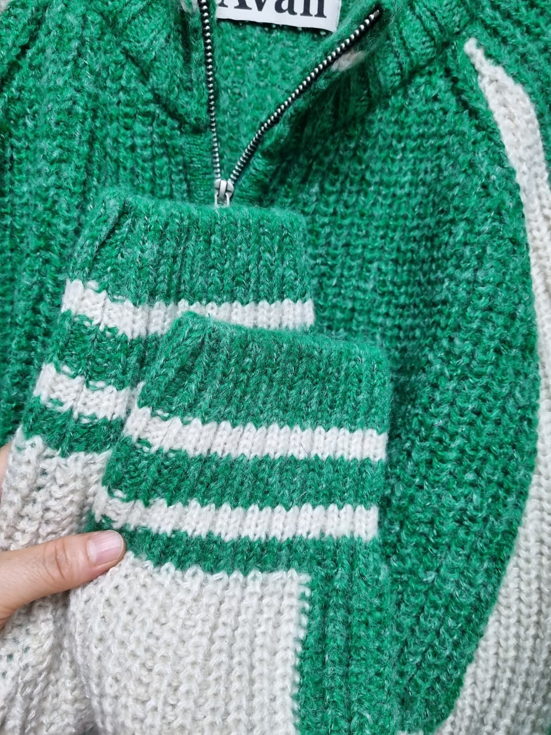 (택포) 어반드레스 집업 니트가디건 (새상품급) 상품이미지4