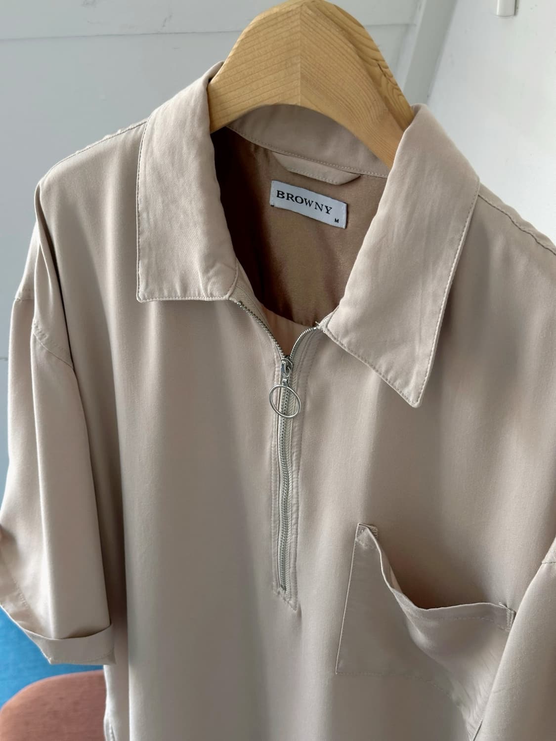 Zip design silky touch P/O top 상품이미지3