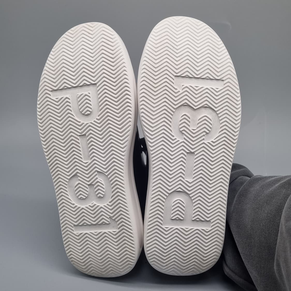 P-31 오버솔 남성스니커즈 실사이즈270 굽6 상품이미지3