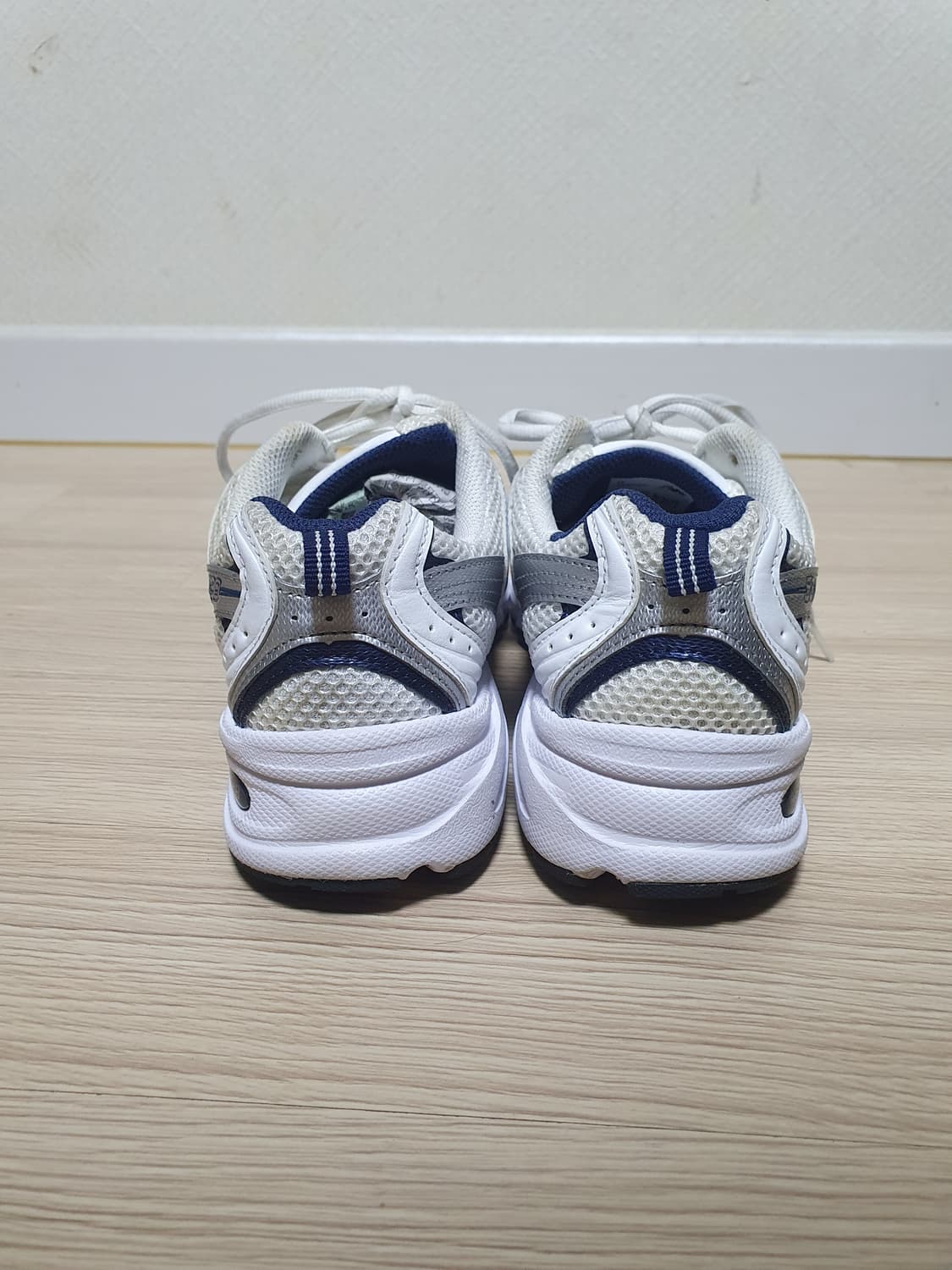 뉴발란스 530 화이트 실버 운동화 240 상품이미지5